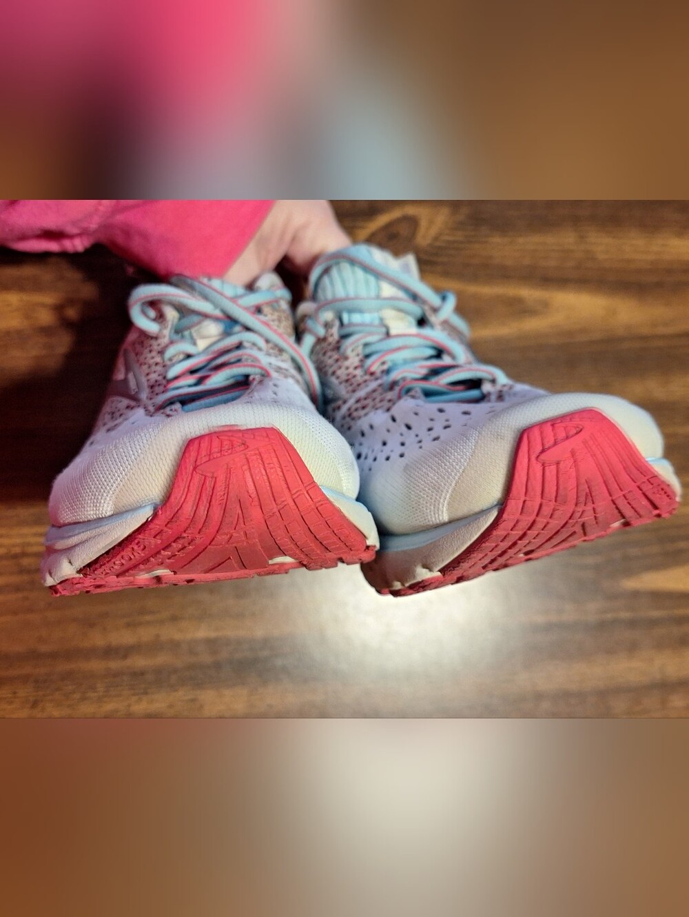 Womens Brooks Glycerin Running Shoes. Sz 9. Lots Of Love Left In These. - Picture 7 of 8